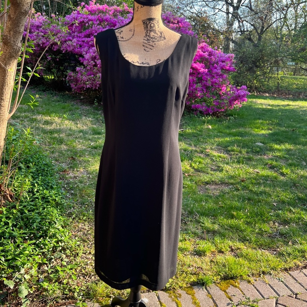 Cattiva NY Beautiful Black short Sleeve  Dress Size 8
